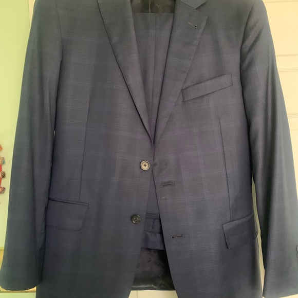 Just in time for prom season! Almost new Joseph A. Banks suit. - Picture 3 of 5